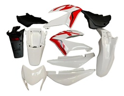 KIT DE PLASTICOS XR-150L COLOR: BLANCO